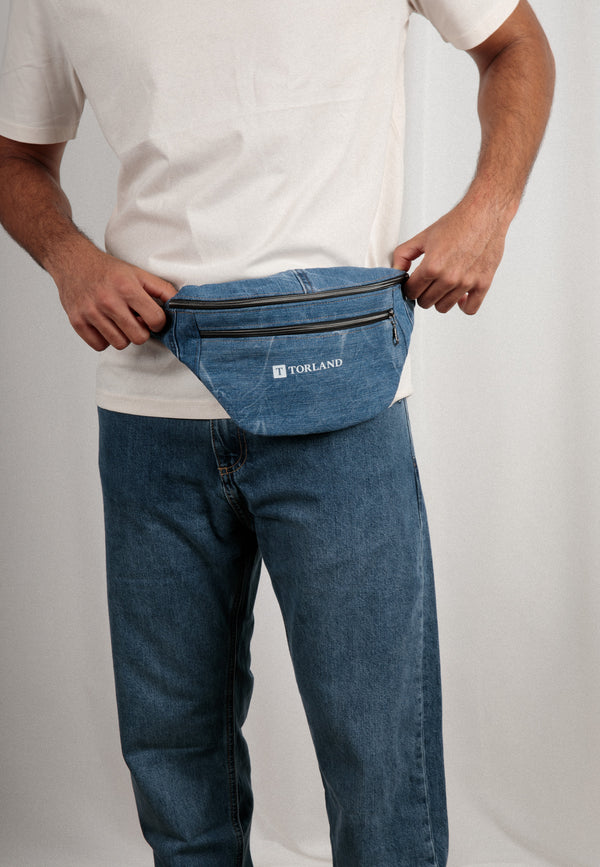 BAUCK | Nachhaltige Upcycling Bauchtasche aus alten Jeans, Denimblau