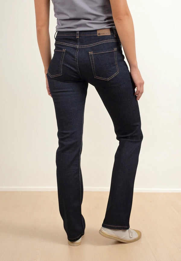 JOAN | Nachhaltige Straight Fit Damenjeans aus Bio-Denim in Dark Wash