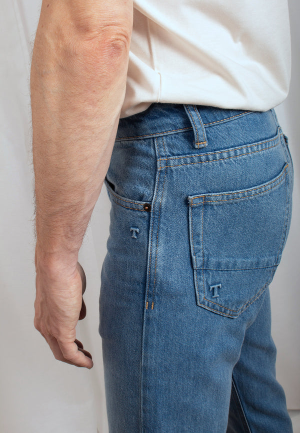 Nachhaltige Straight Fit Herrenjeans aus 100% Bio-Denim in Mid Indigo