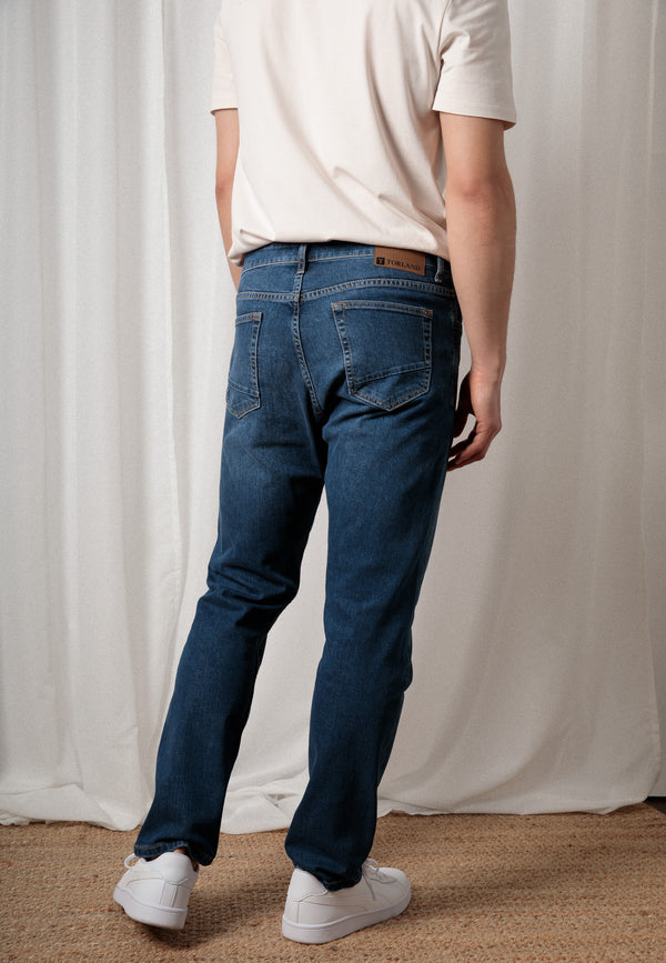 BENNY | Nachhaltige Slim Fit Herrenjeans aus Bio-Denim in Mid Indigo