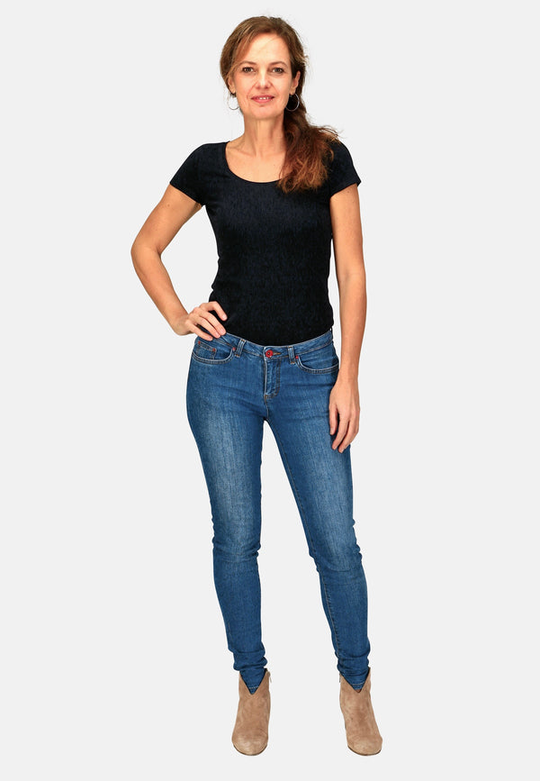 ROSA (Kollektion 2021) | Nachhaltige Skinny Fit Mid Indigo Damenjeans aus Bio-Denim