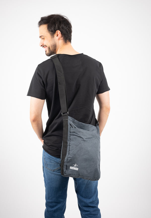 SHOMAN | Nachhaltige Unisex Shoulder Bag aus recyceltem Polyester